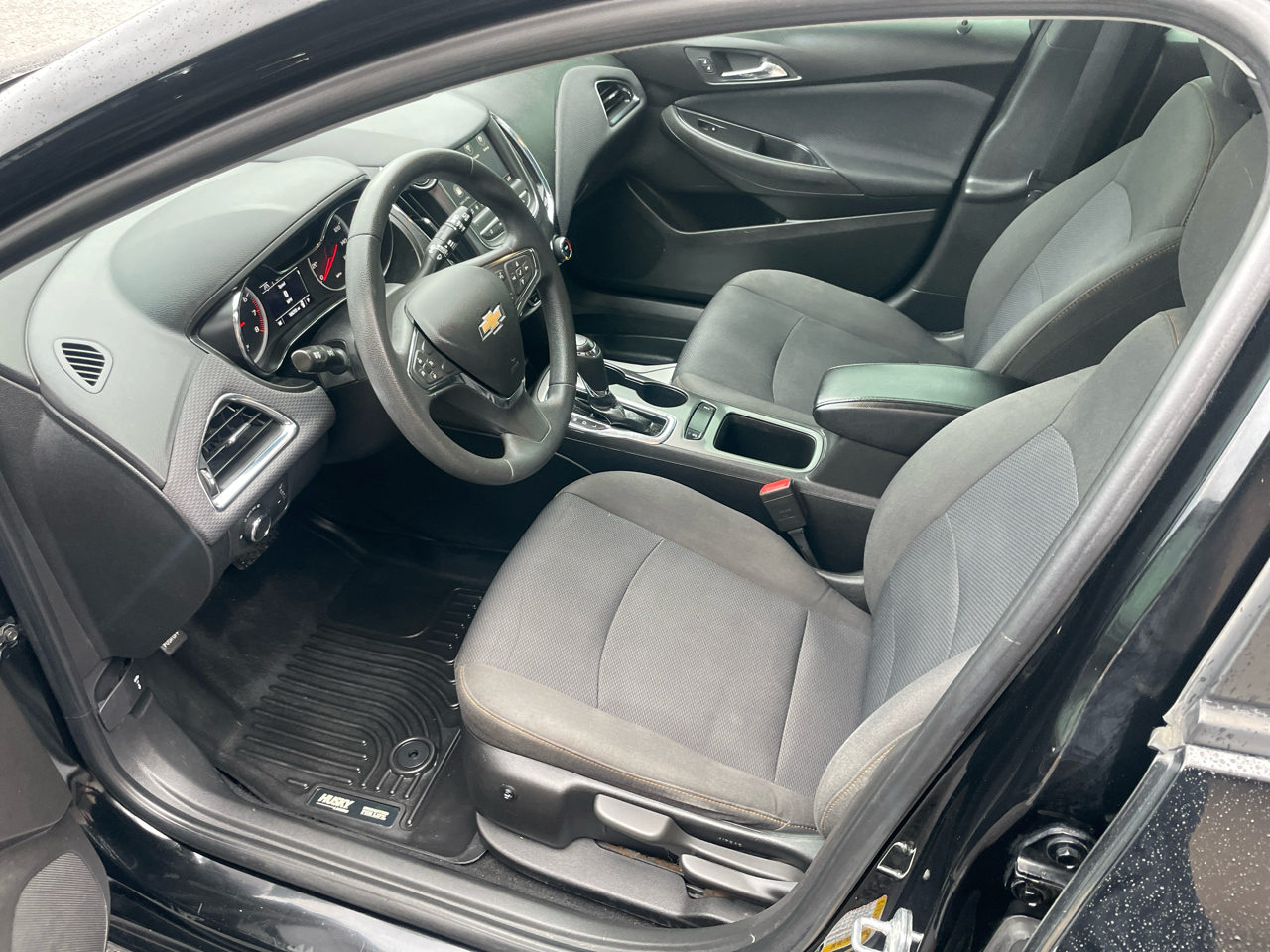 2019 Chevrolet Cruze LS photo 19