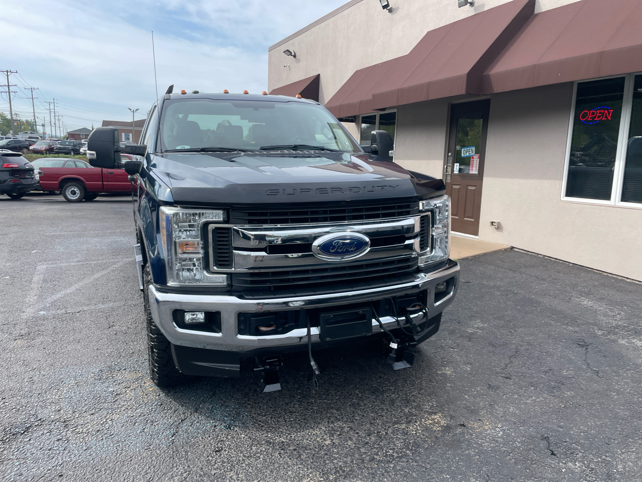 2019 Ford F-350 XLT photo 2