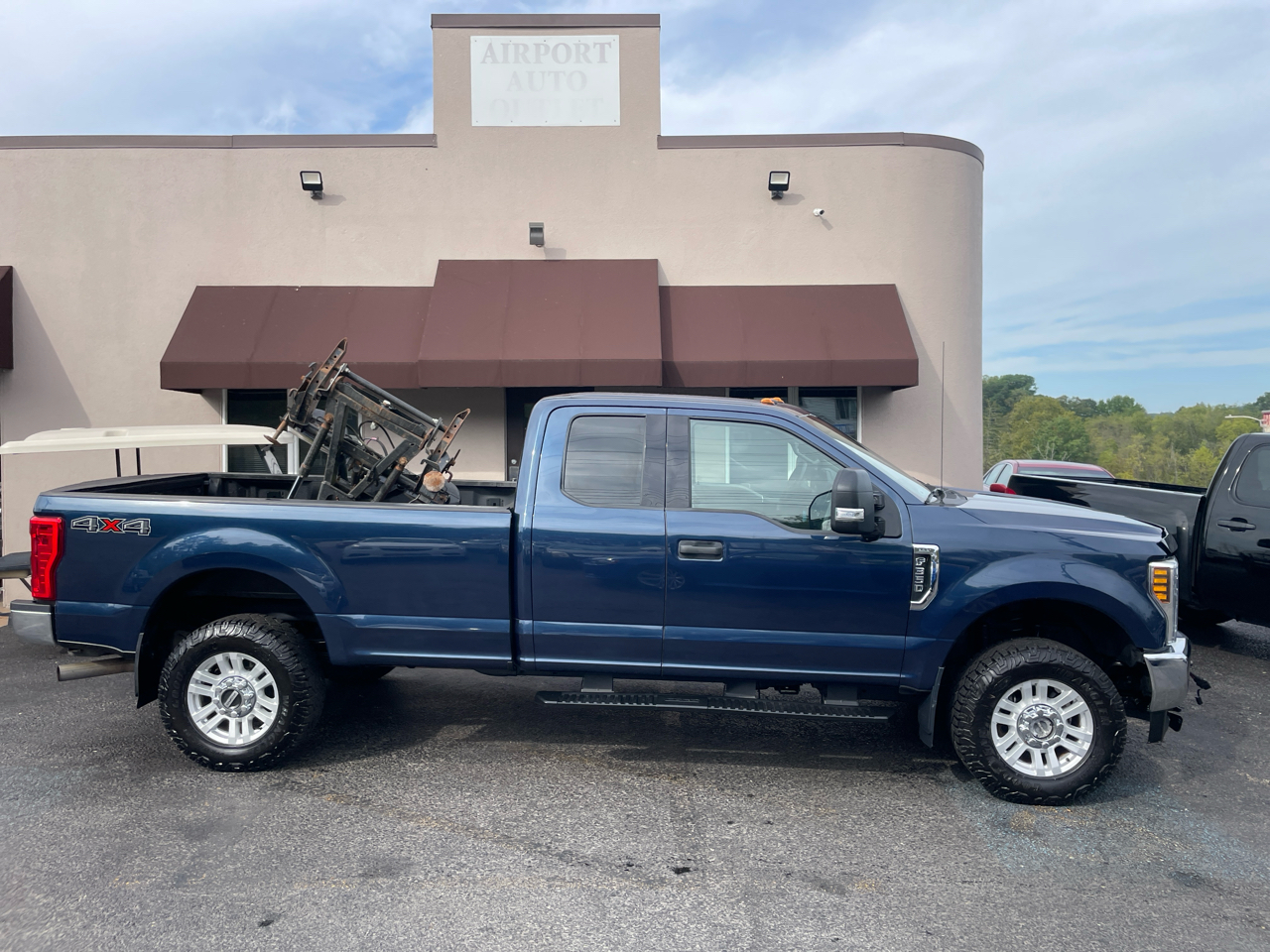 2019 Ford F-350 XLT photo 5