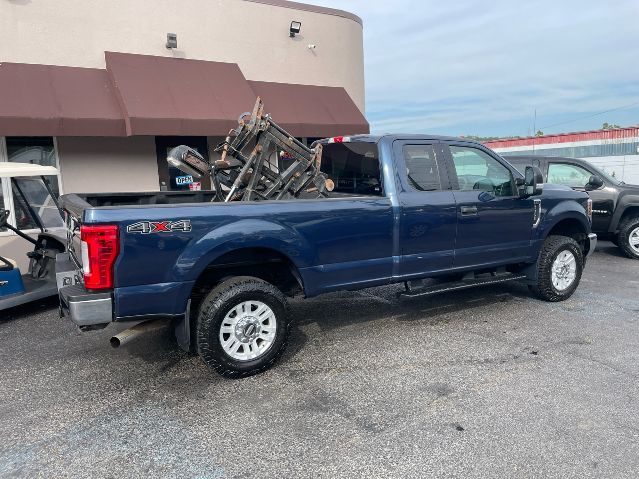 2019 Ford F-350 XLT photo 6