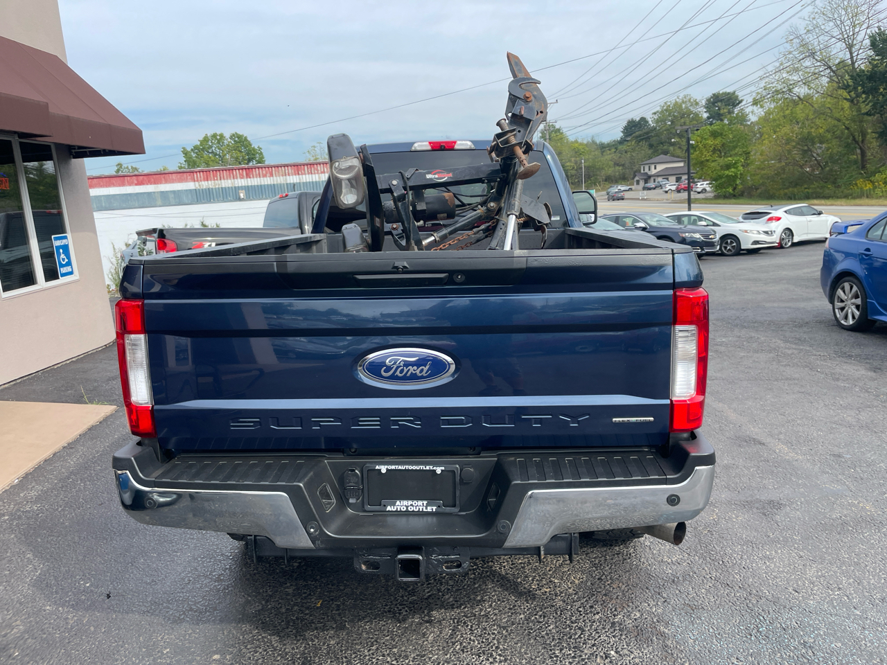 2019 Ford F-350 XLT photo 8