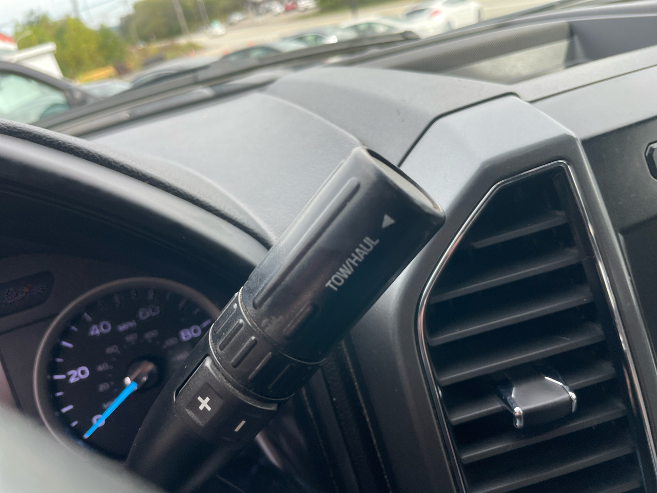 2019 Ford F-350 XLT photo 22