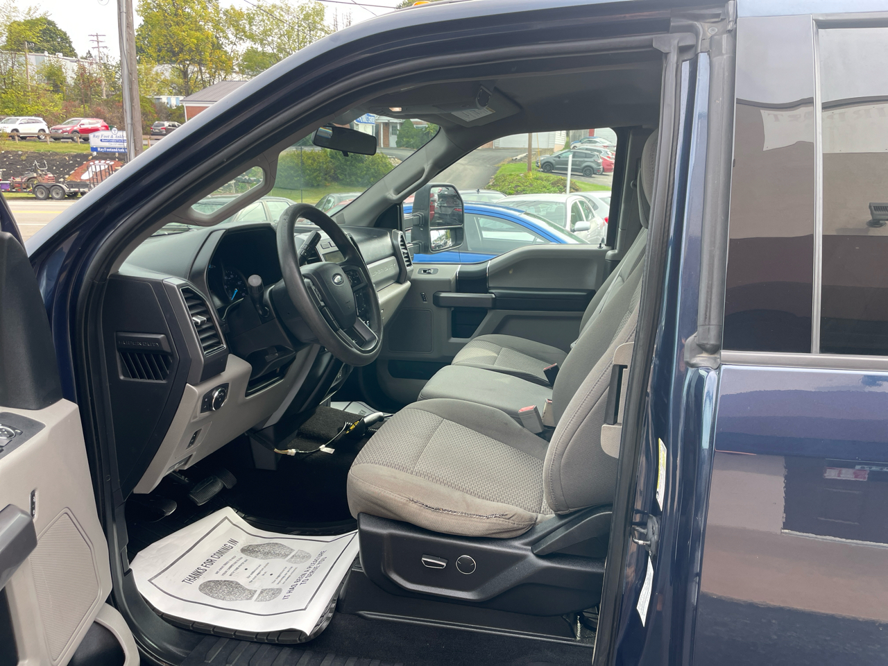 2019 Ford F-350 XLT photo 23