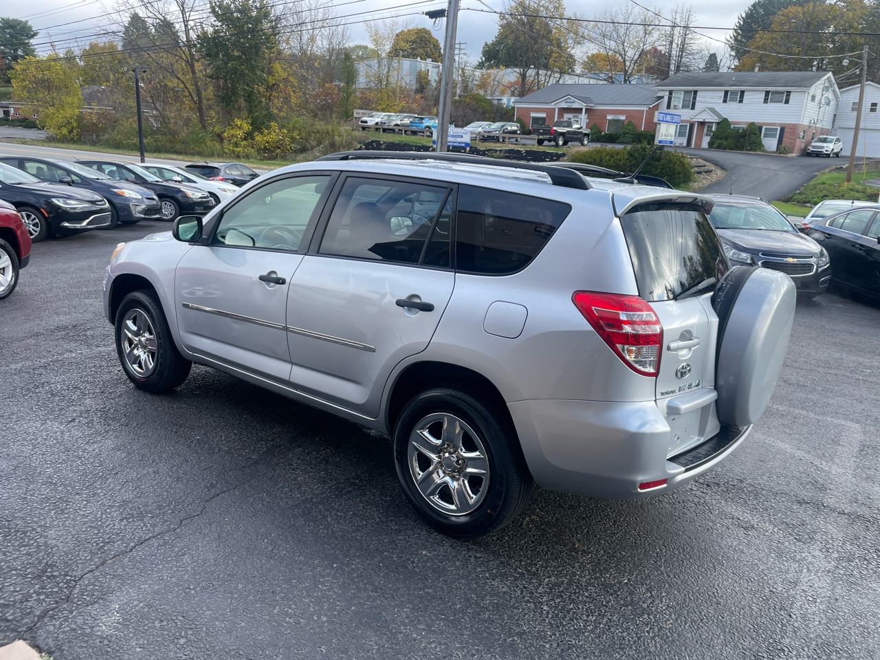 Toyota RAV4 Base I4 4WD 2009 Toyota RAV4 Base I4 4WD 2009