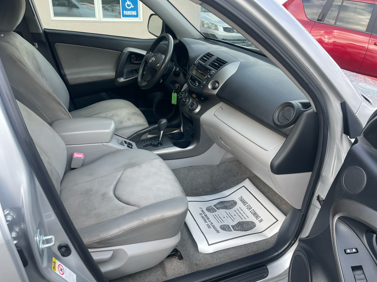 Toyota RAV4 Base I4 4WD 2009 Toyota RAV4 Base I4 4WD 2009