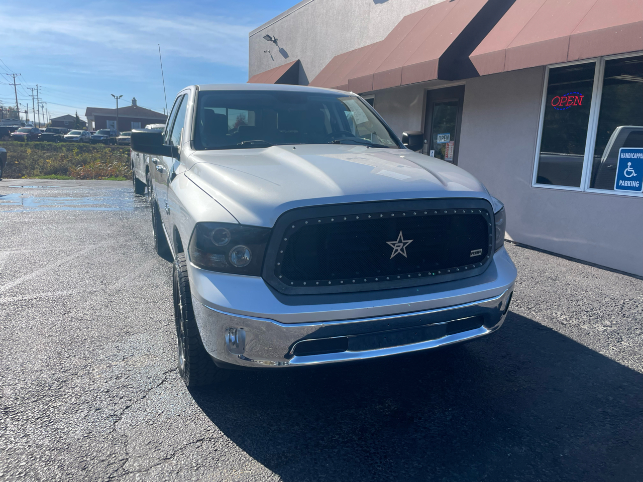 RAM 1500 SLT Quad Cab 4WD 2014 RAM 1500 SLT Quad Cab 4WD 2014