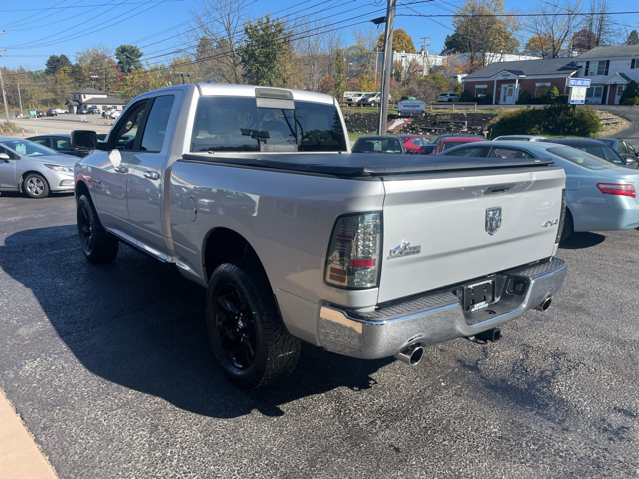 RAM 1500 SLT Quad Cab 4WD 2014 RAM 1500 SLT Quad Cab 4WD 2014