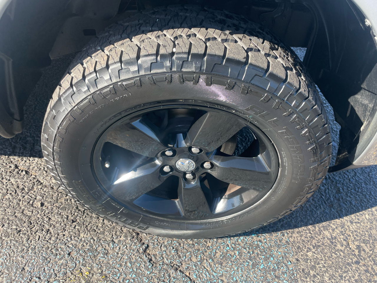 RAM 1500 SLT Quad Cab 4WD 2014 RAM 1500 SLT Quad Cab 4WD 2014