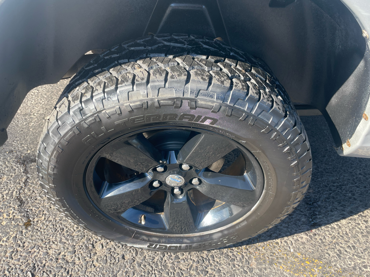 RAM 1500 SLT Quad Cab 4WD 2014 RAM 1500 SLT Quad Cab 4WD 2014