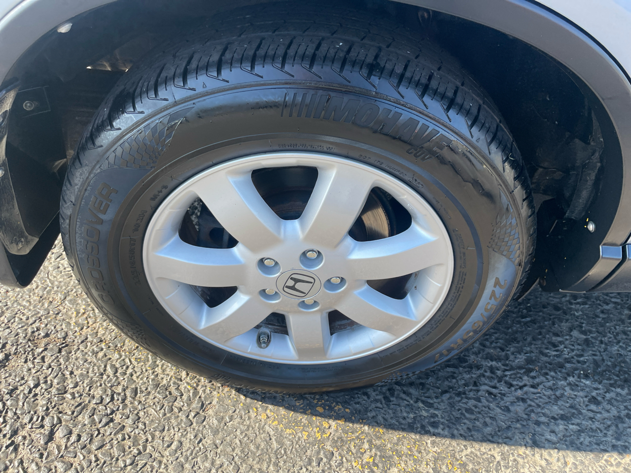 Honda CR-V SE 4WD 5-Speed AT 2011 Honda CR-V SE 4WD 5-Speed AT 2011