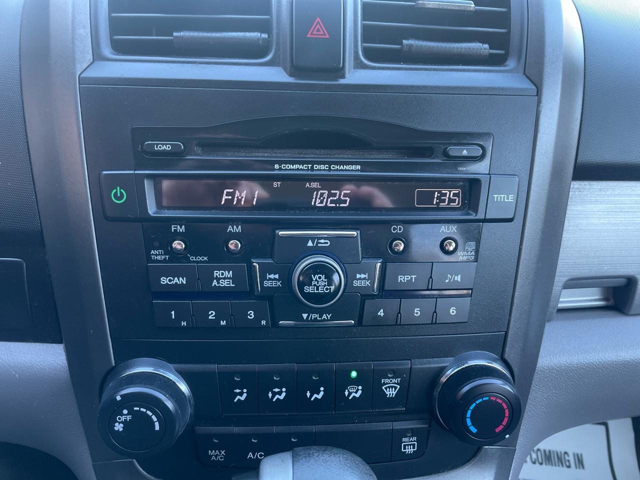 Honda CR-V SE 4WD 5-Speed AT 2011 Honda CR-V SE 4WD 5-Speed AT 2011