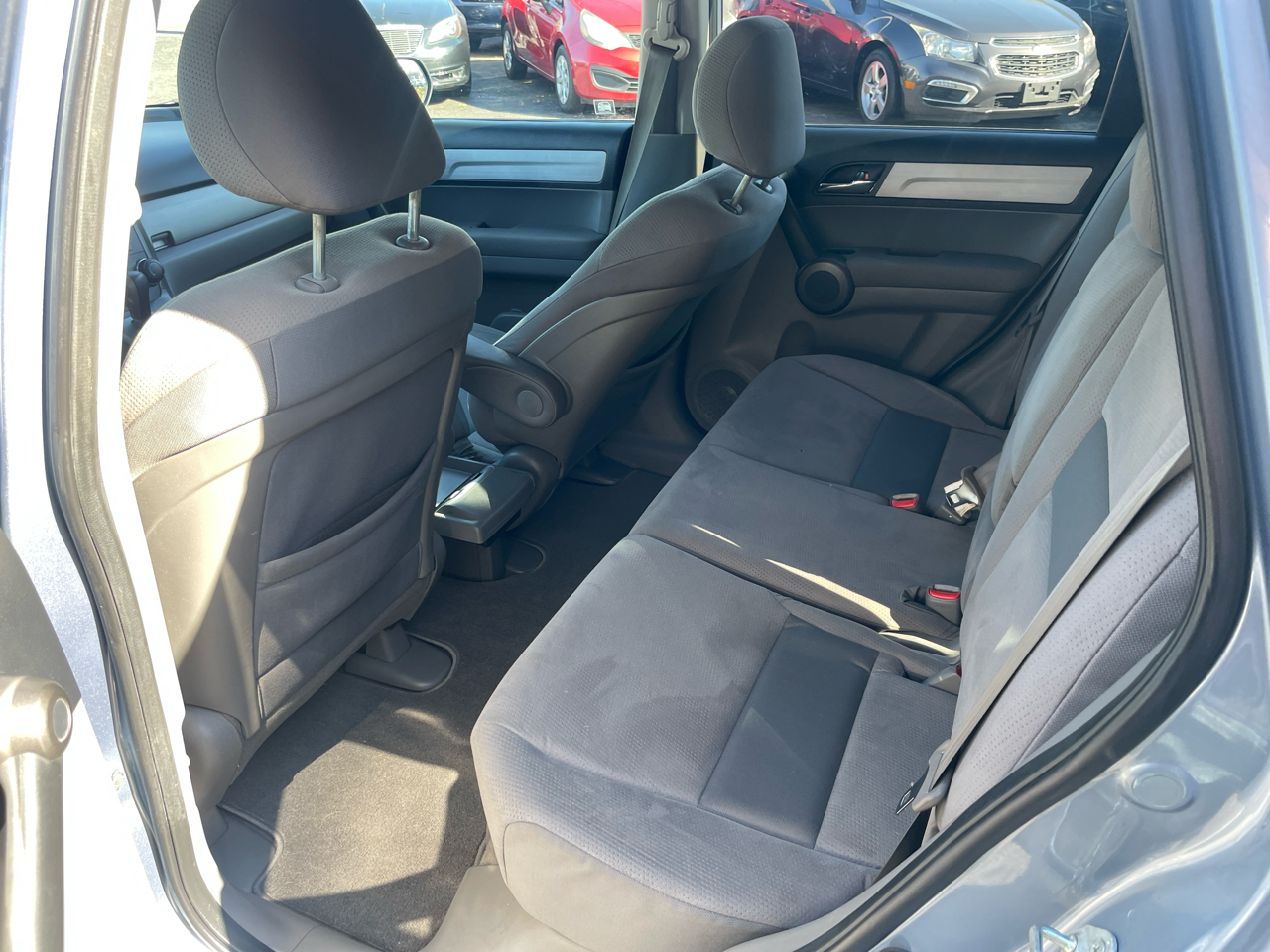 Honda CR-V SE 4WD 5-Speed AT 2011 Honda CR-V SE 4WD 5-Speed AT 2011