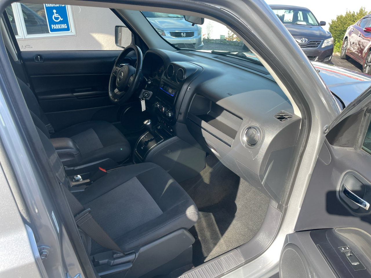 Jeep Patriot Latitude 4WD 2014 Jeep Patriot Latitude 4WD 2014