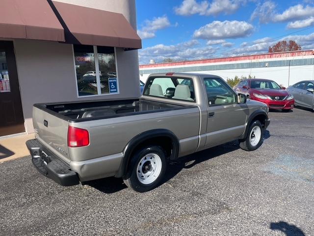 Chevrolet S10 Pickup 2WD 2003
