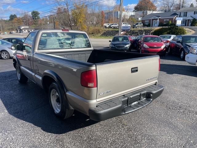 Chevrolet S10 Pickup 2WD 2003