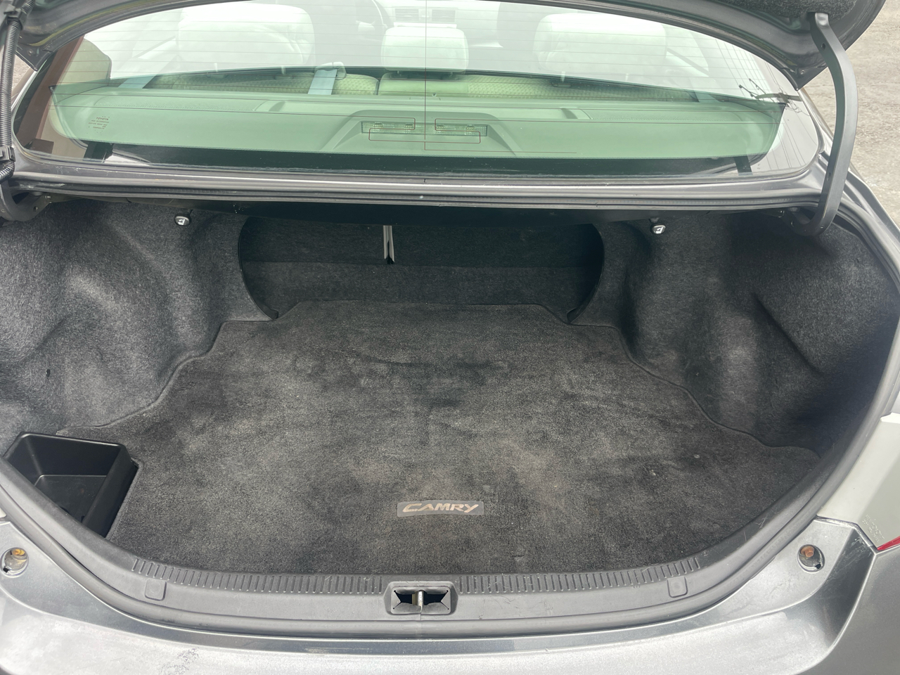 Toyota Camry LE 6-Spd AT 2011