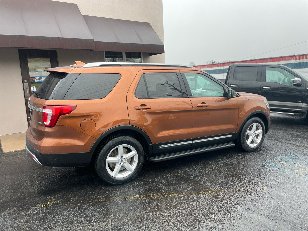 Ford Explorer XLT 4WD 2017