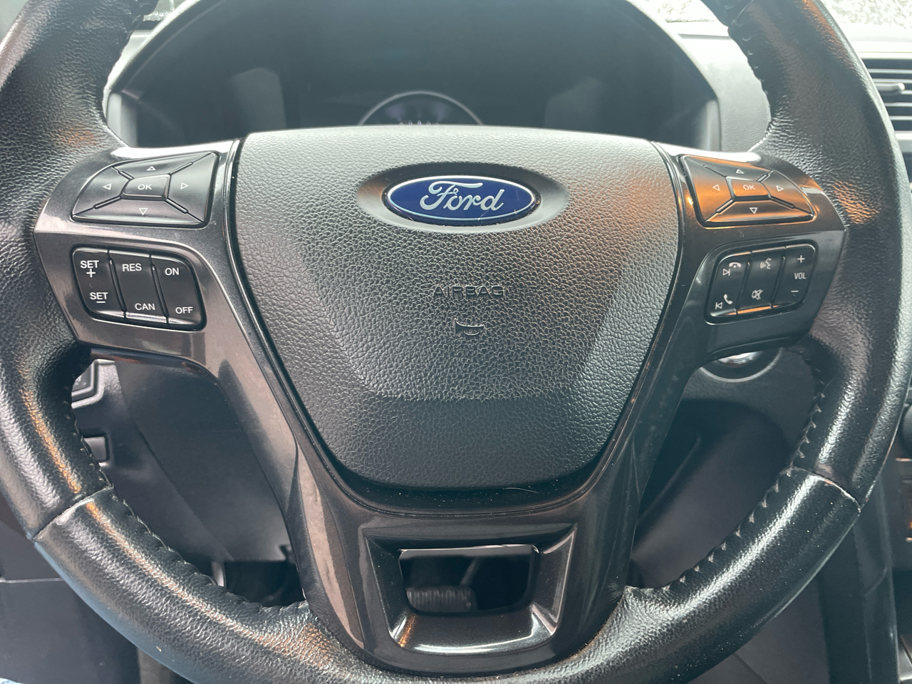 Ford Explorer XLT 4WD 2017