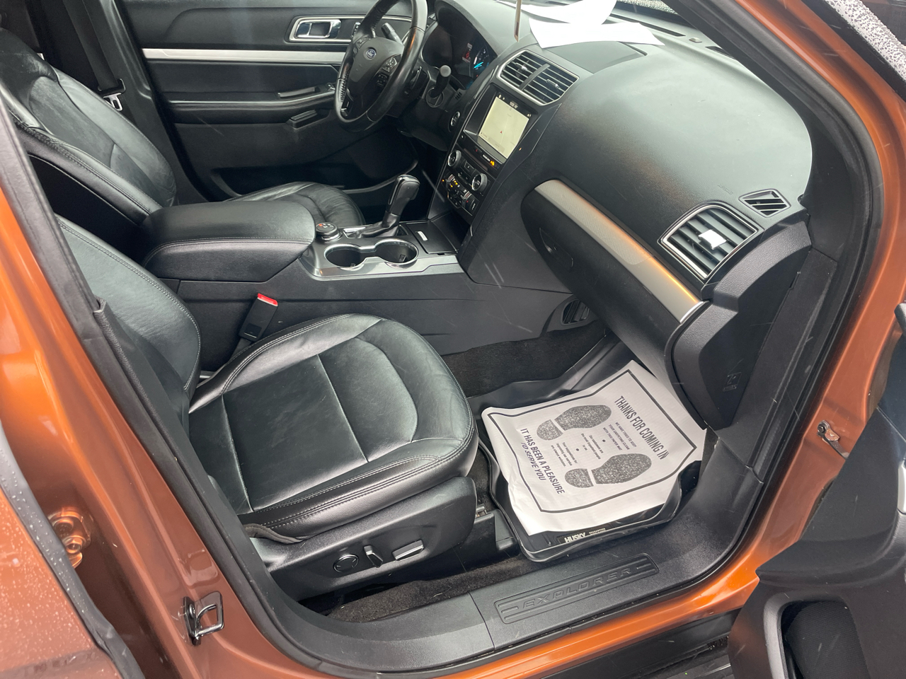 Ford Explorer XLT 4WD 2017