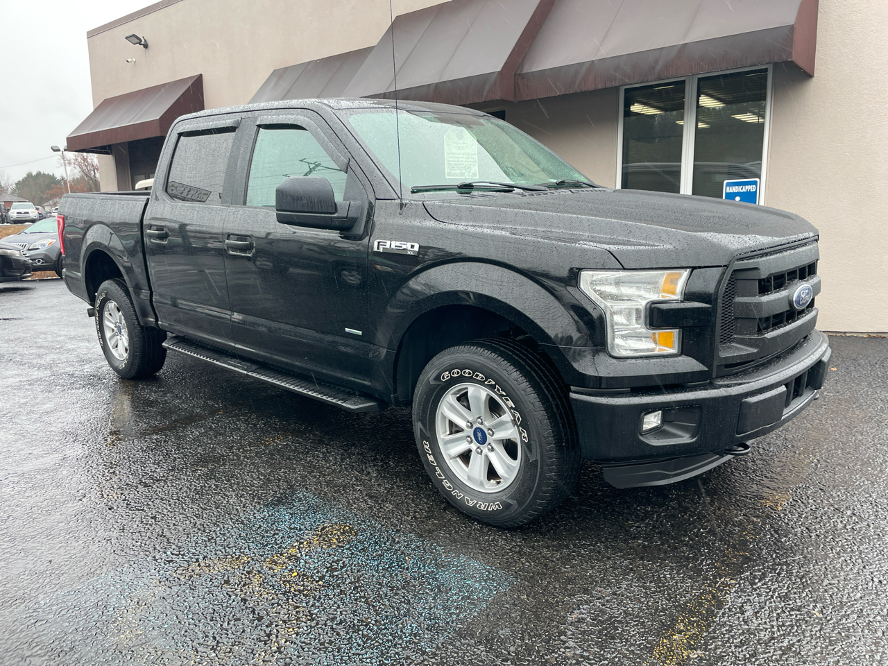Ford F-150 XLT SuperCrew 5.5-ft. Bed 4WD 2016