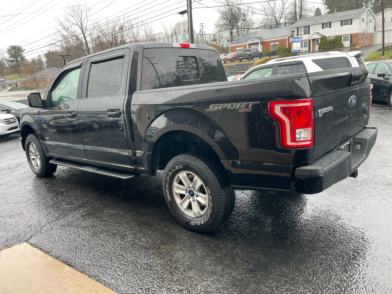 Ford F-150 XLT SuperCrew 5.5-ft. Bed 4WD 2016