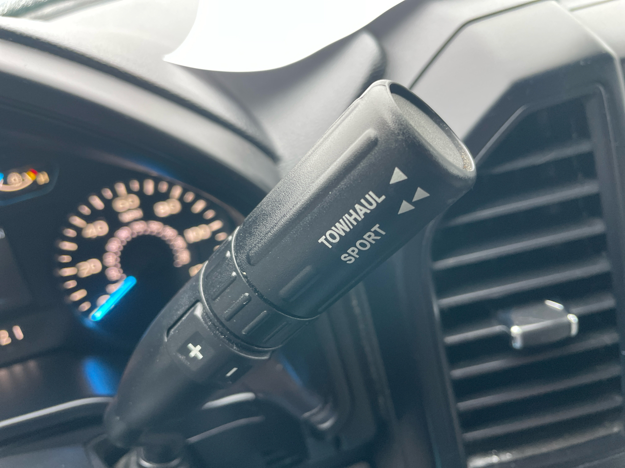 Ford F-150 XLT SuperCrew 5.5-ft. Bed 4WD 2016