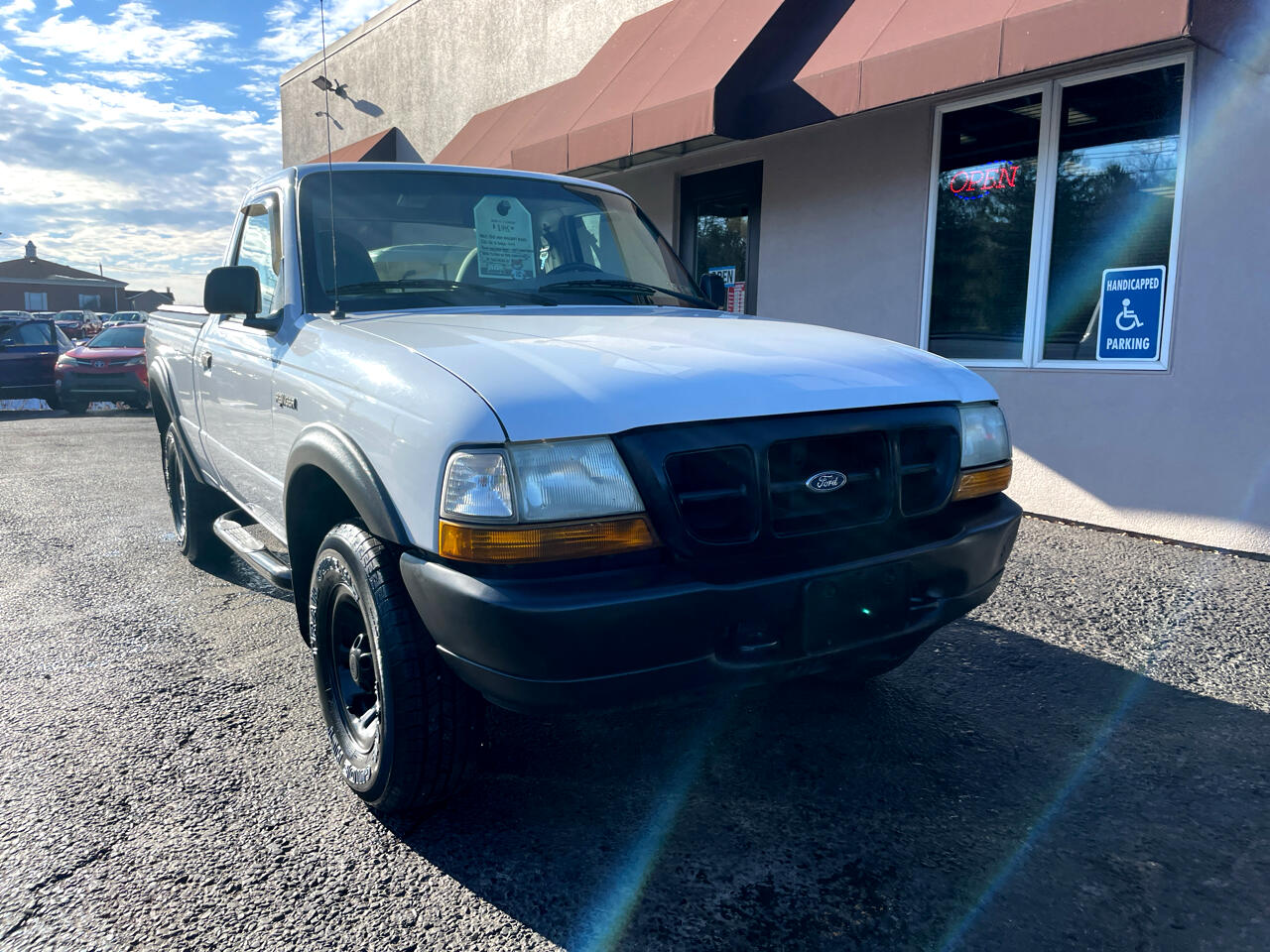 Ford Ranger XL Reg. Cab Short Bed 4WD 1998
