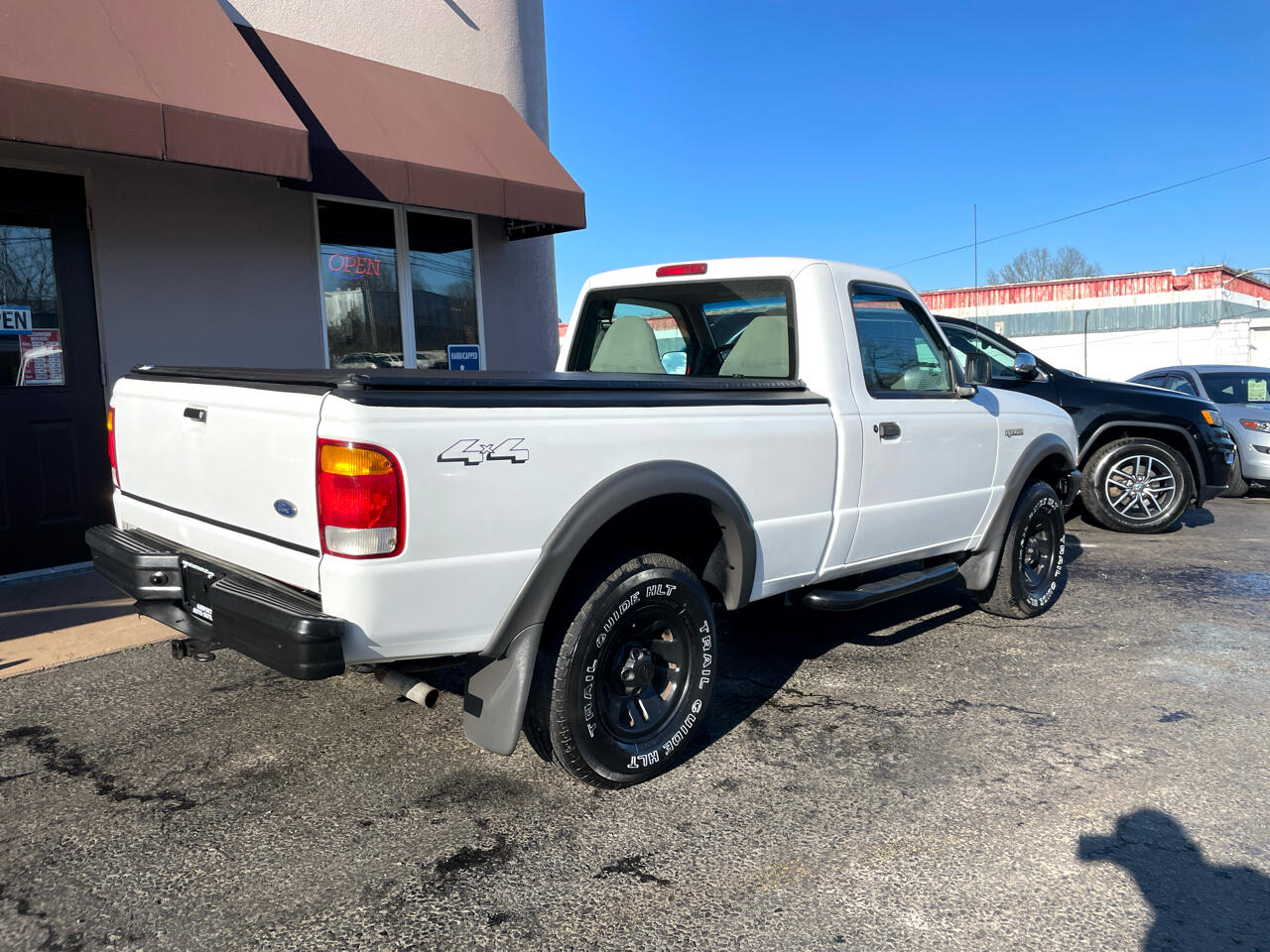 Ford Ranger XL Reg. Cab Short Bed 4WD 1998