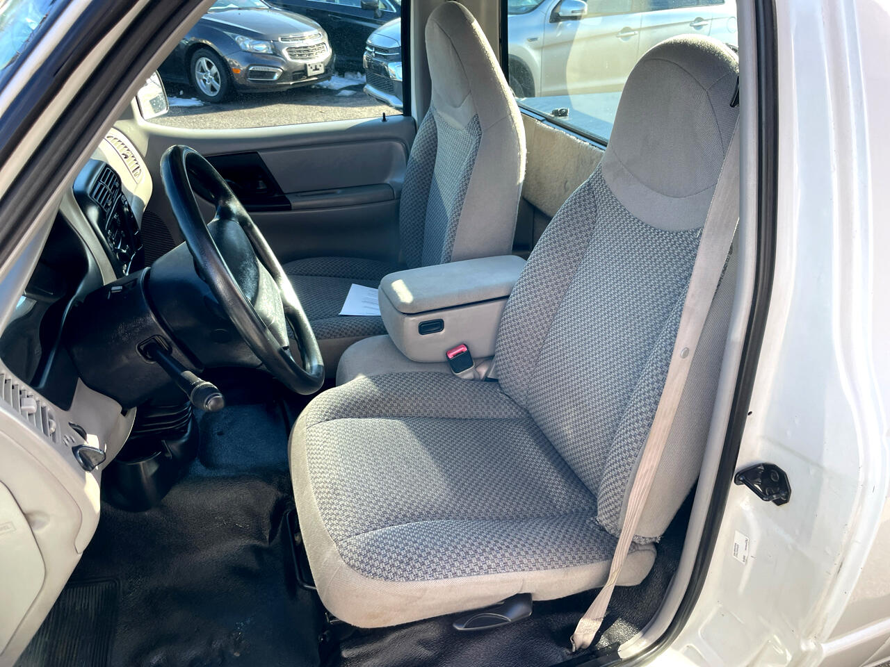 Ford Ranger XL Reg. Cab Short Bed 4WD 1998