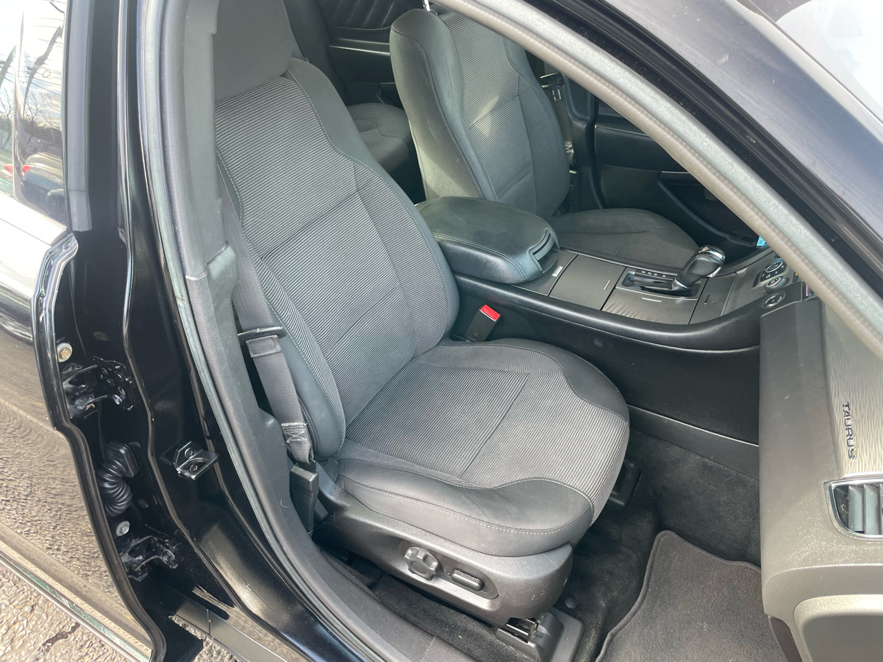 Ford Taurus SEL AWD 2016