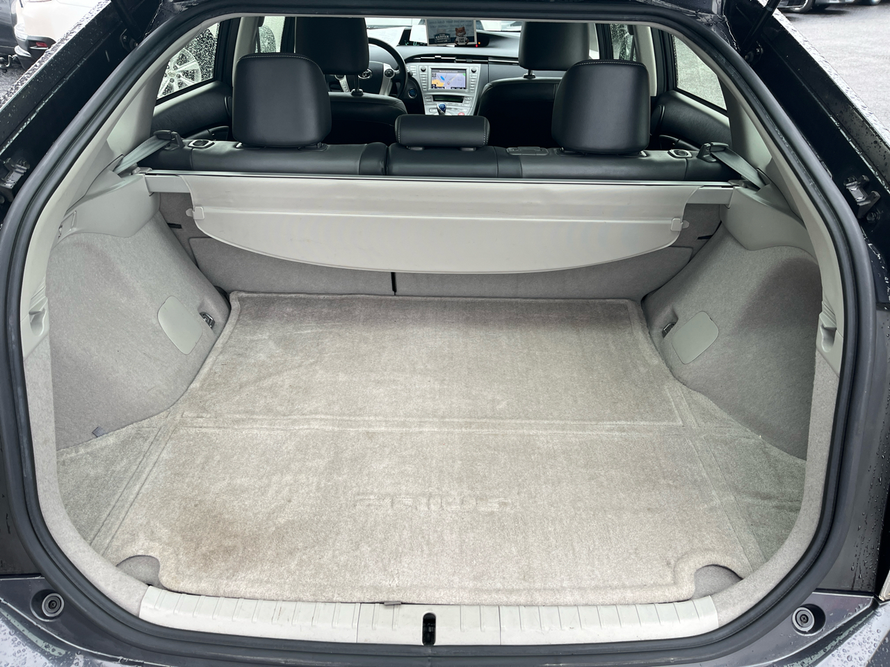 Toyota Prius Prius V 2012