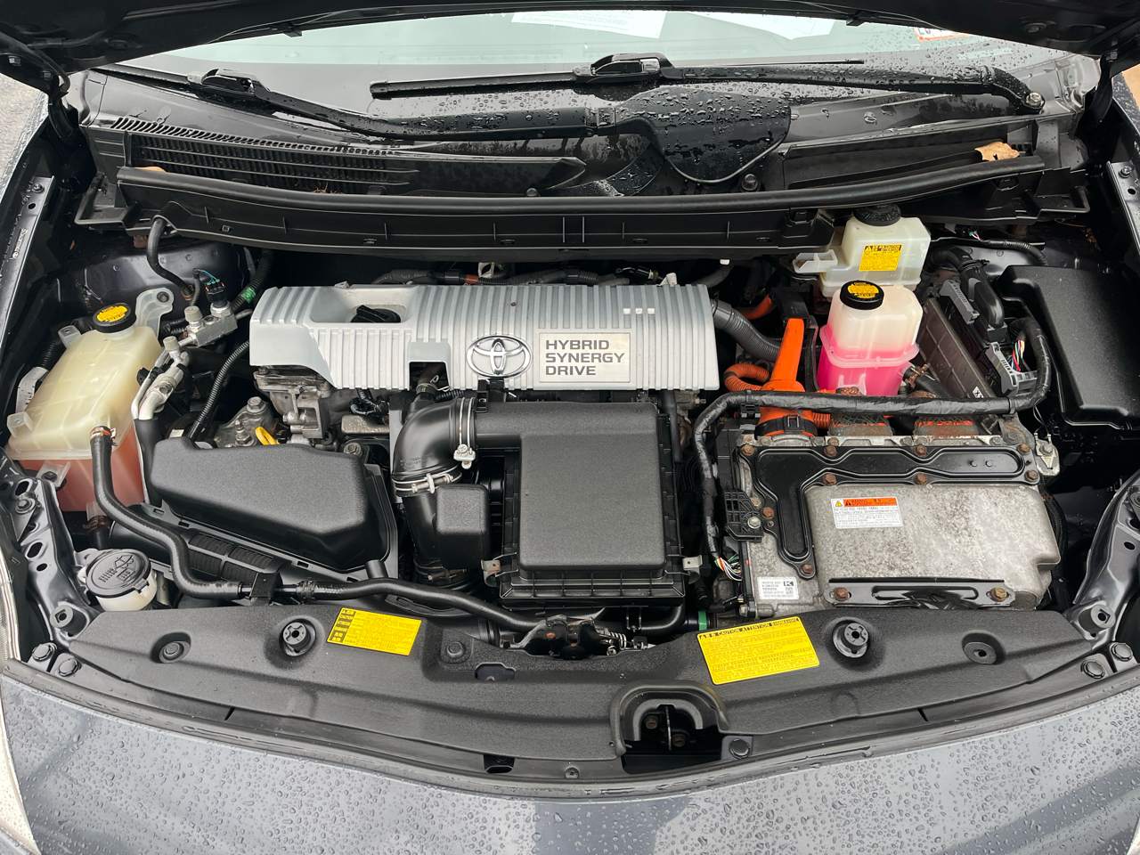 Toyota Prius Prius V 2012