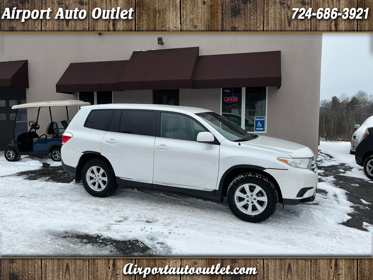Toyota Highlander Base 4WD 2011