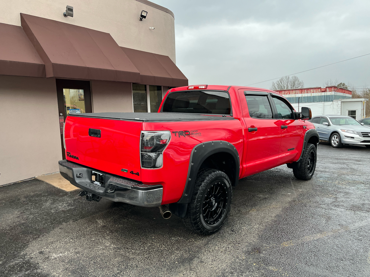 Toyota Tundra Tundra-Grade CrewMax 5.7L FFV 4WD 2013