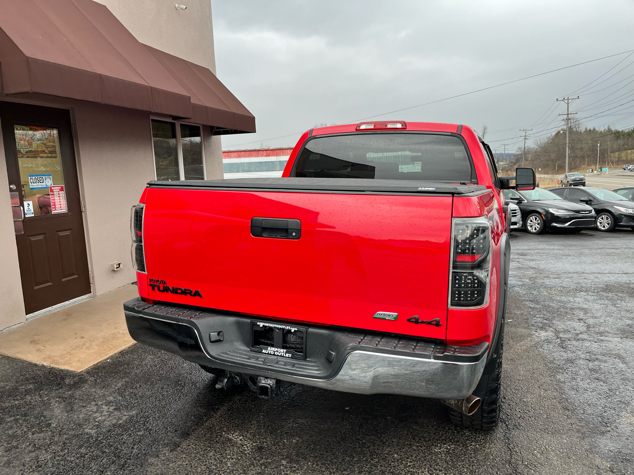 Toyota Tundra Tundra-Grade CrewMax 5.7L FFV 4WD 2013