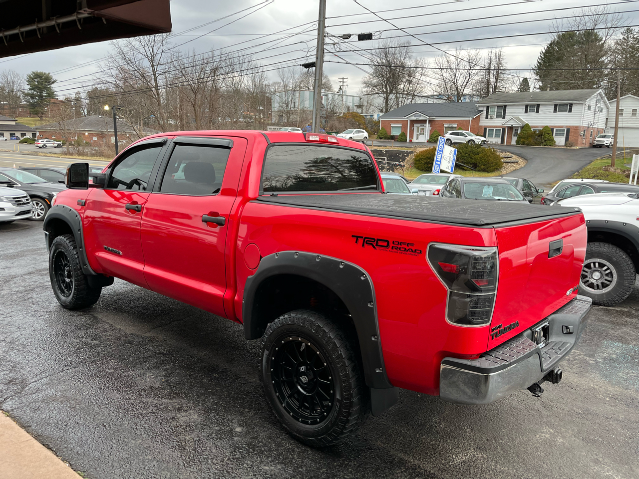 Toyota Tundra Tundra-Grade CrewMax 5.7L FFV 4WD 2013