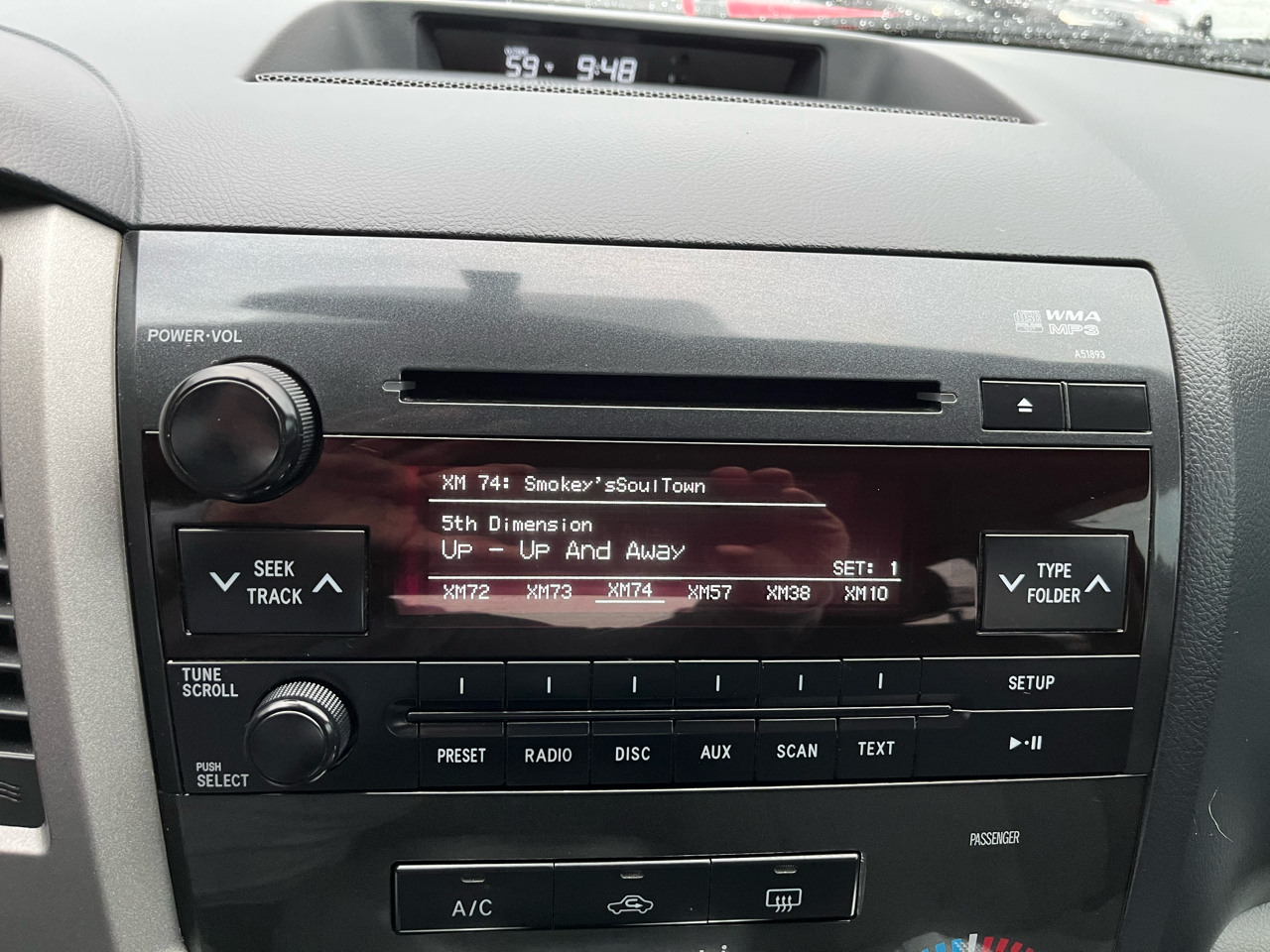 Toyota Tundra Tundra-Grade CrewMax 5.7L FFV 4WD 2013