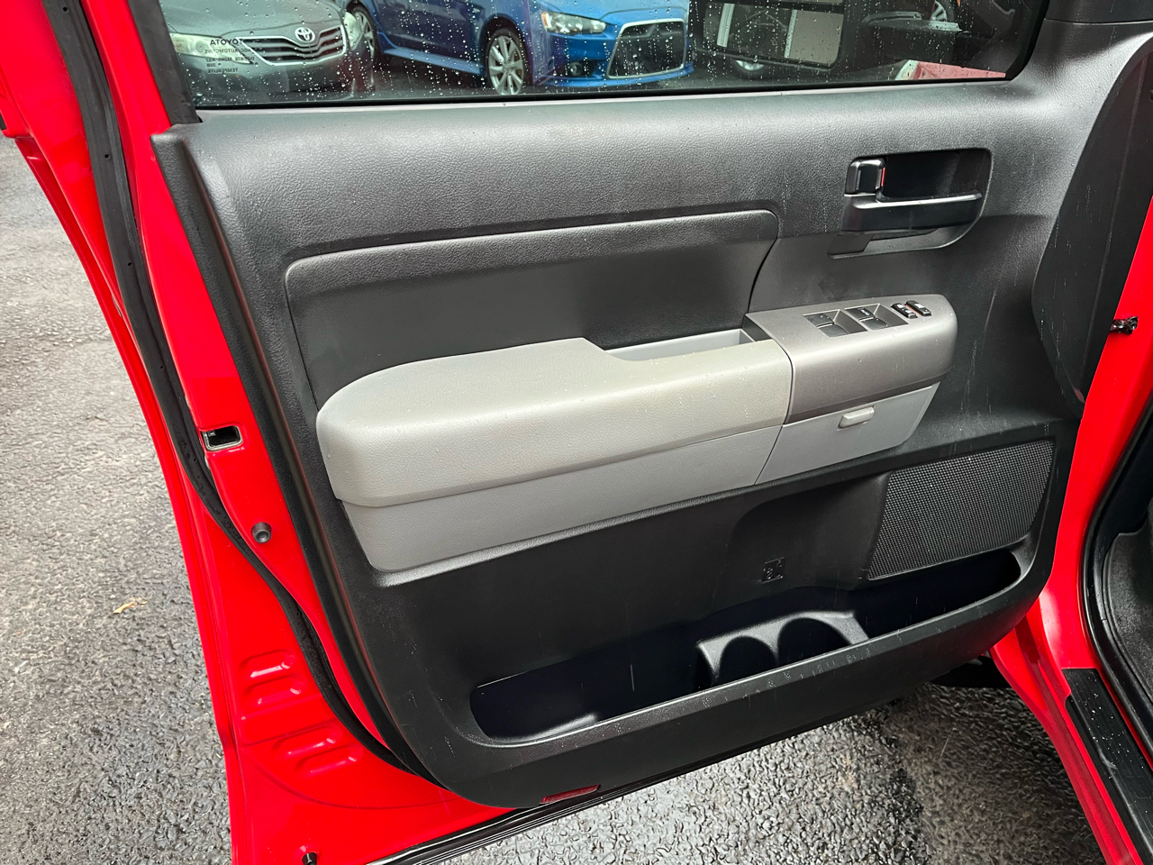 Toyota Tundra Tundra-Grade CrewMax 5.7L FFV 4WD 2013