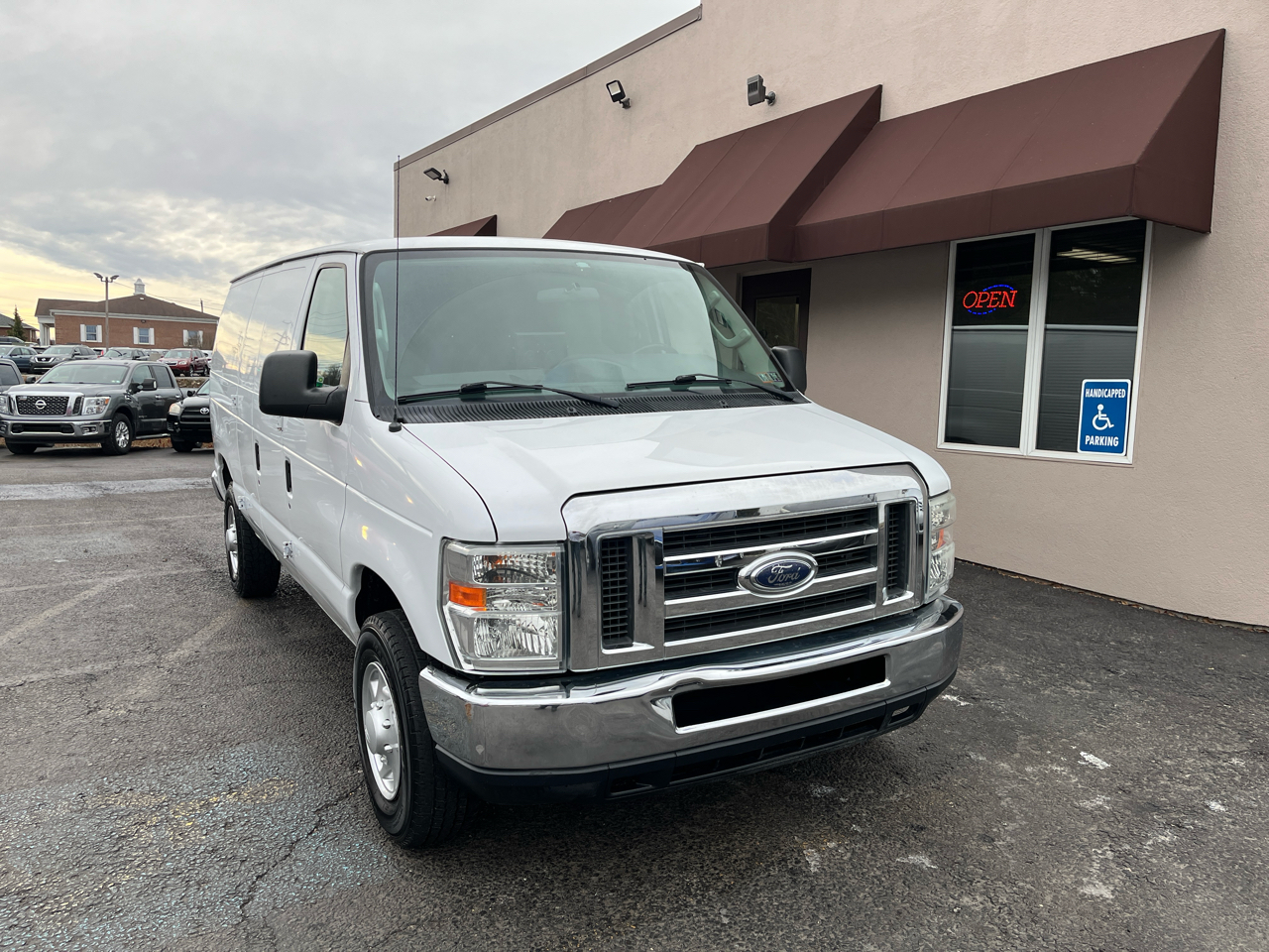 Ford Econoline E-250 2013