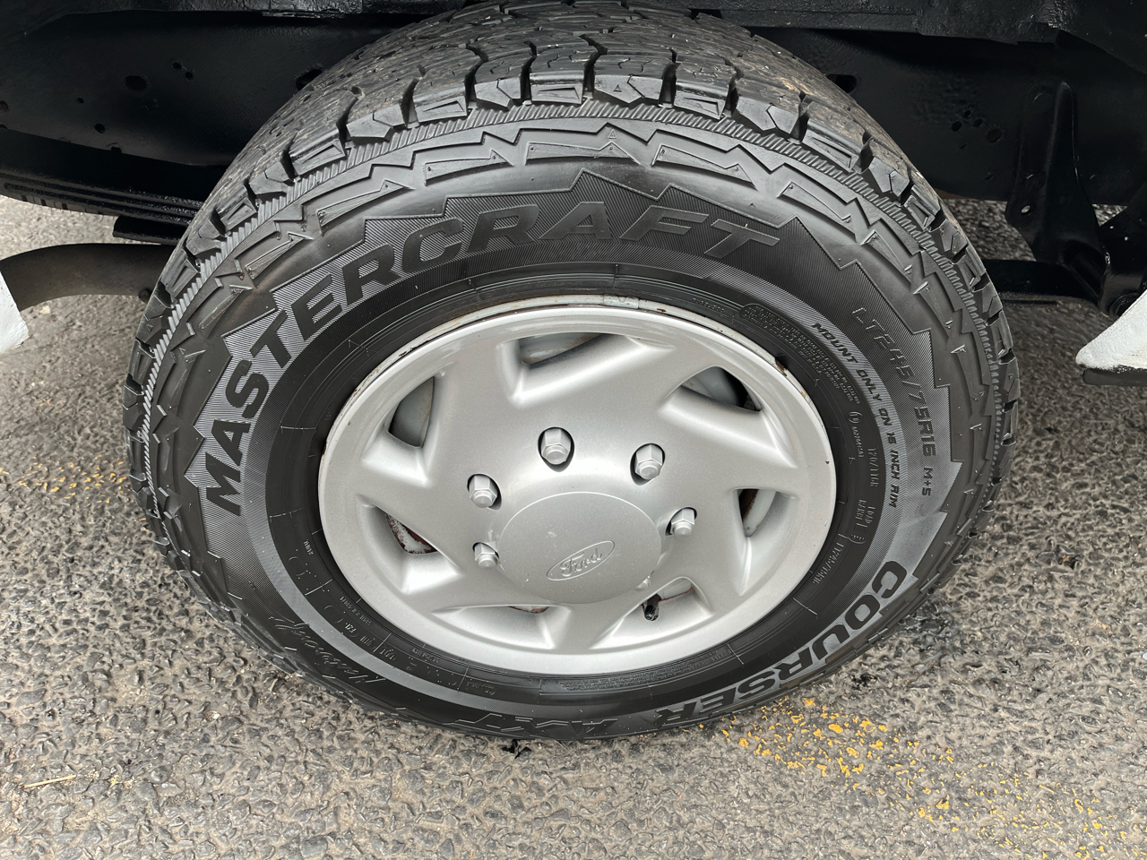 Ford Econoline E-250 2013