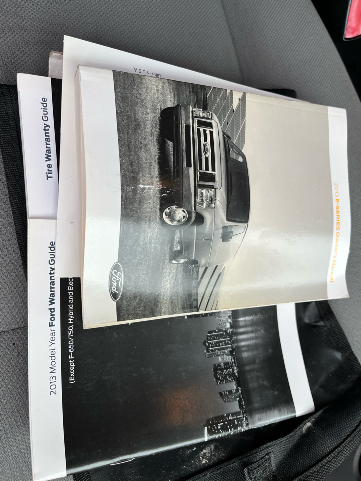 Ford Econoline E-250 2013