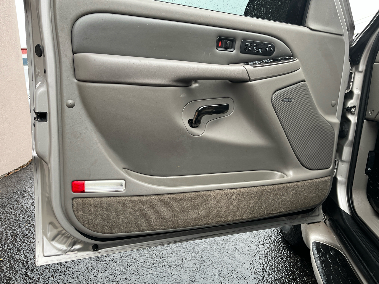 GMC Yukon Denali AWD 2004