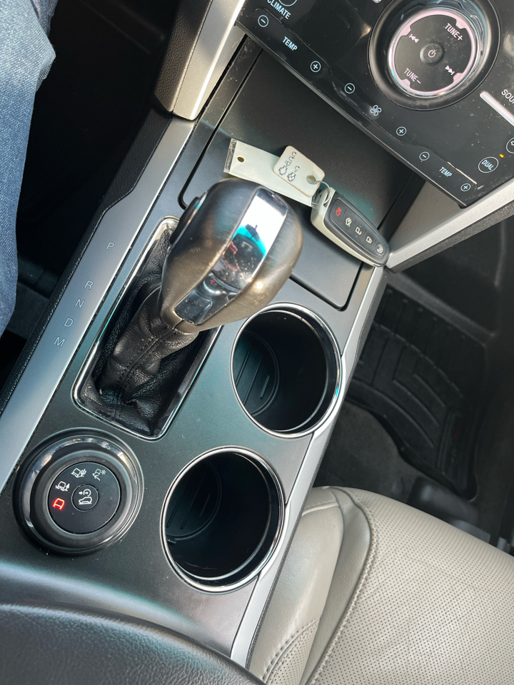 Ford Explorer Limited 4WD 2012