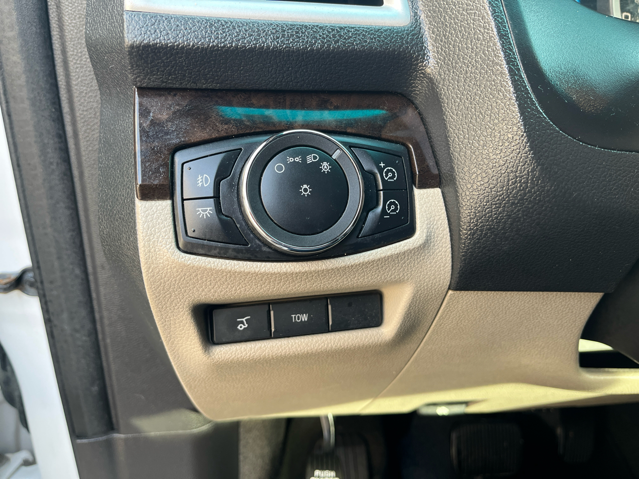 Ford Explorer Limited 4WD 2012