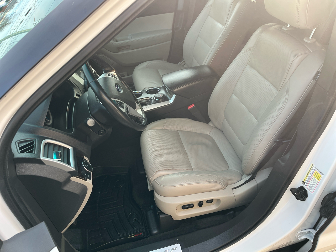 Ford Explorer Limited 4WD 2012