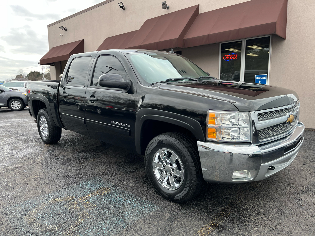 Chevrolet Silverado 1500 LT Crew Cab 4WD 2012