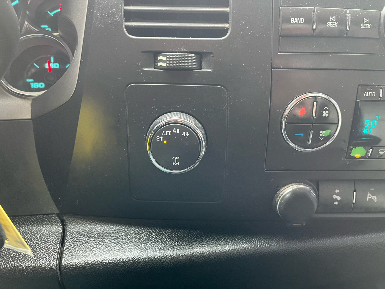 Chevrolet Silverado 1500 LT Crew Cab 4WD 2012