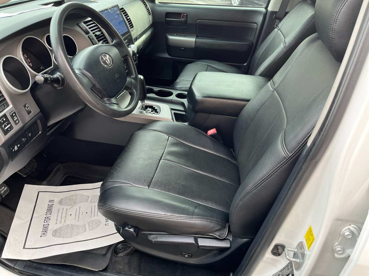 Toyota Tundra Tundra-Grade 5.7L Double Cab 4WD 2011