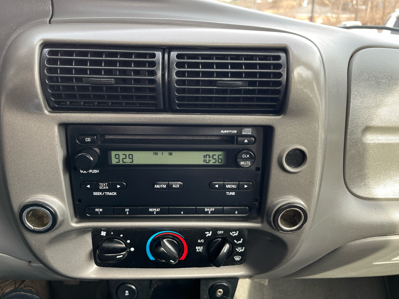 Ford Ranger XLT 2.3 2WD 2011