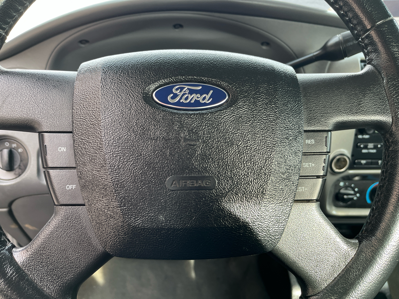 Ford Ranger XLT 2.3 2WD 2011